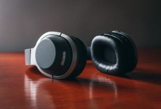 Photo d'illustration : wireless tv headphones